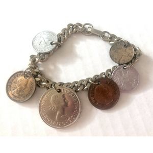Vintage Metal Charm Bracelet With 6 Foreign 1950s Coins Costume Jewelry 7-1/4”